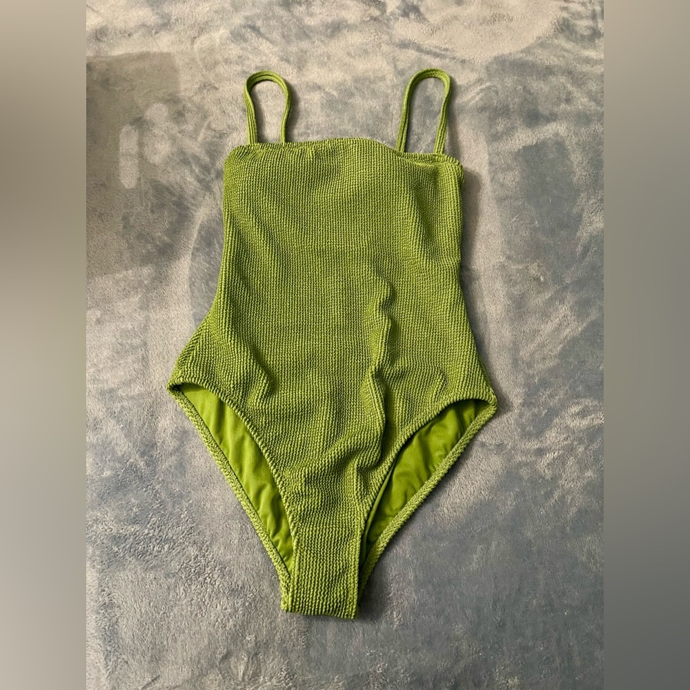 Shade & Shore Green Textured Swimsuit / Size S